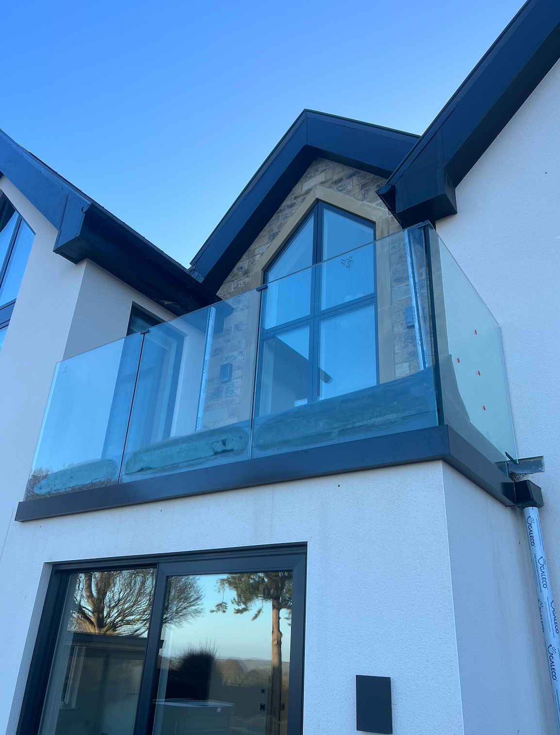 Glass panels for frameless balustrade systems