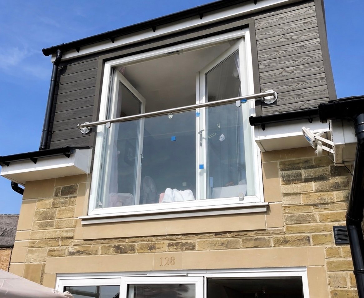 Top & Bottom Rail Glass